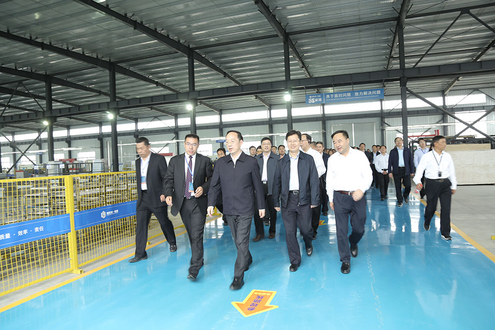 市委书记李乐成到湖北得一集团视察指导工作