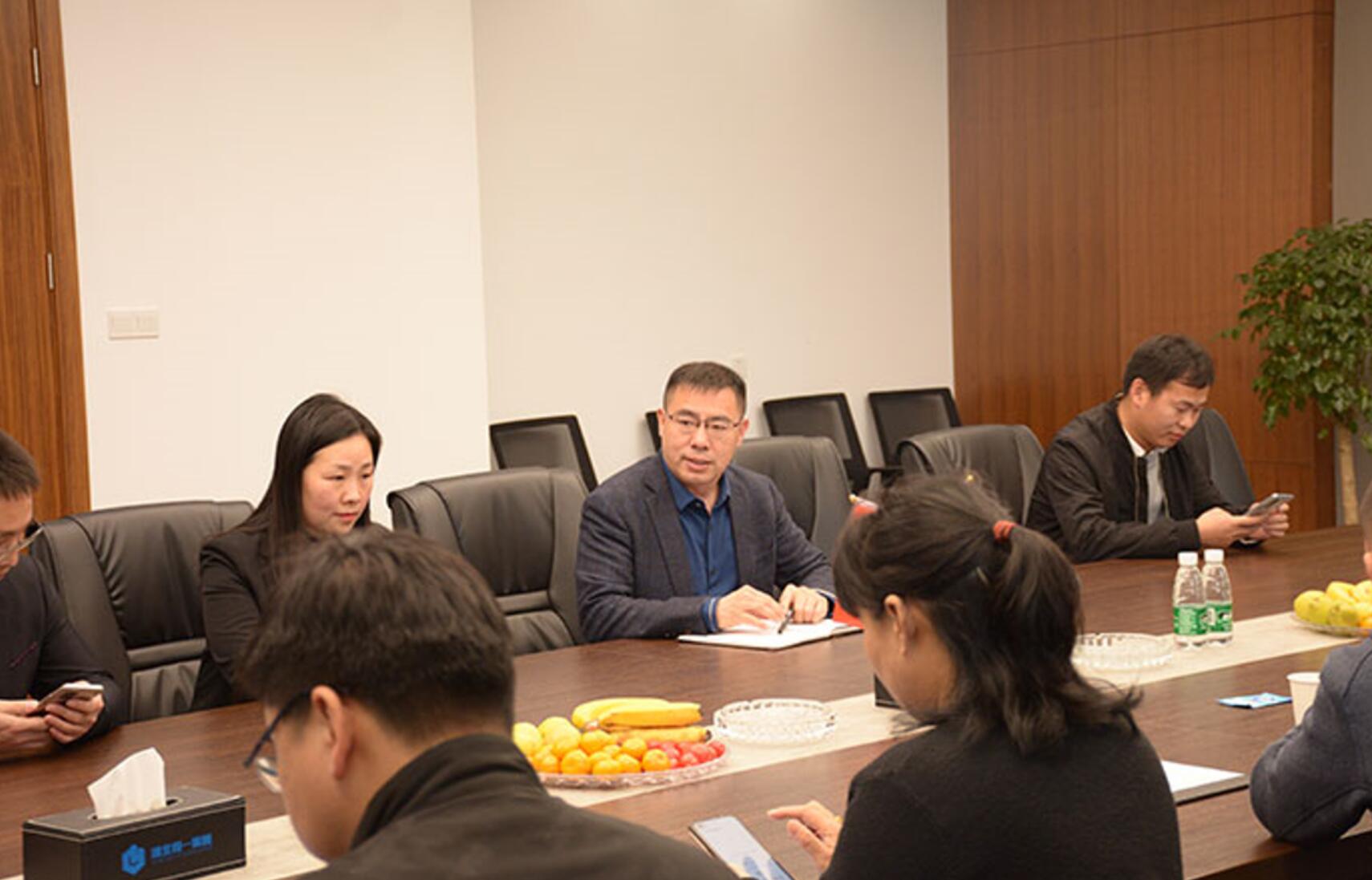 宜昌、随州多位领导一同参观我司研发的智能厨具