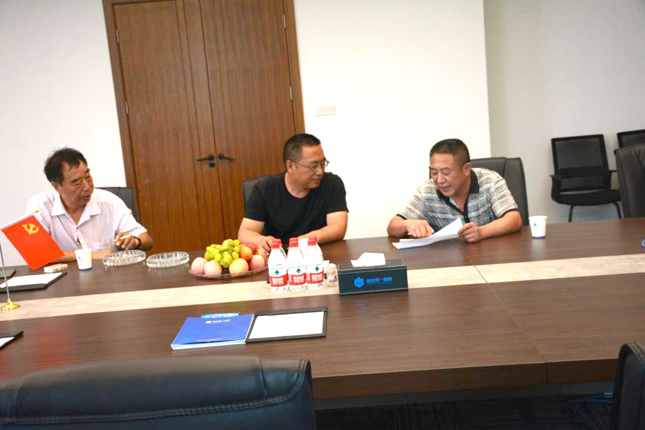神农架林区高级中学周主任一行 莅临得一集团参观考察